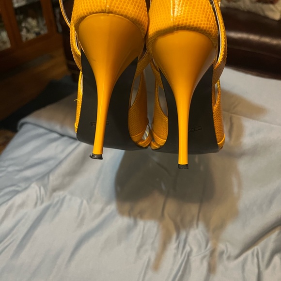 Carlos buy Carlos Santana NEW Leather Heels - Picture 8 of 10